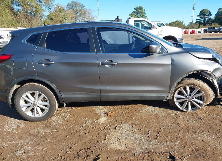 Photo 14 of 2018 Nissan Rogue SPORT S (VIN JN1BJ1CP0JW164175)