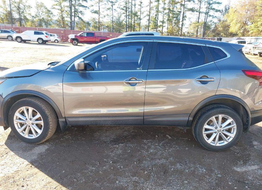 Photo 15 of 2018 Nissan Rogue SPORT S (VIN JN1BJ1CP0JW164175)