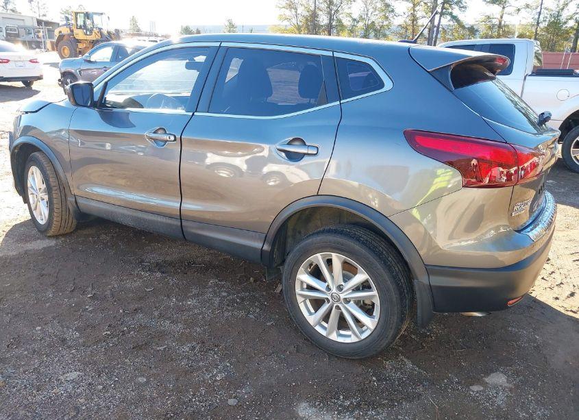 Photo 3 of 2018 Nissan Rogue SPORT S (VIN JN1BJ1CP0JW164175)