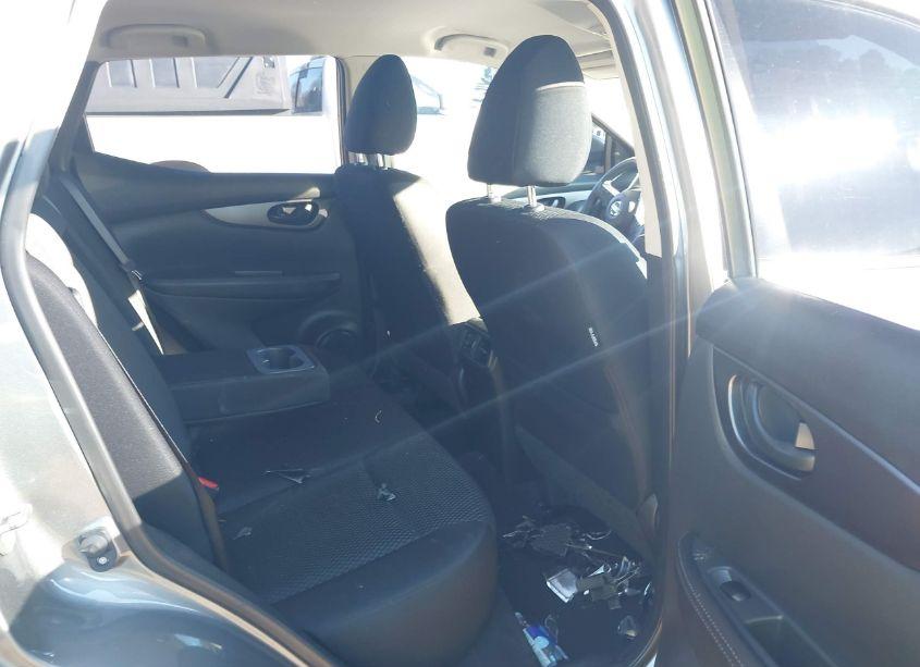 Photo 8 of 2018 Nissan Rogue SPORT S (VIN JN1BJ1CP0JW164175)