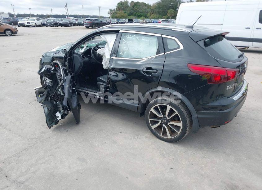 Photo 3 of 2019 Nissan Rogue SPORT SL (VIN JN1BJ1CP0KW211786)
