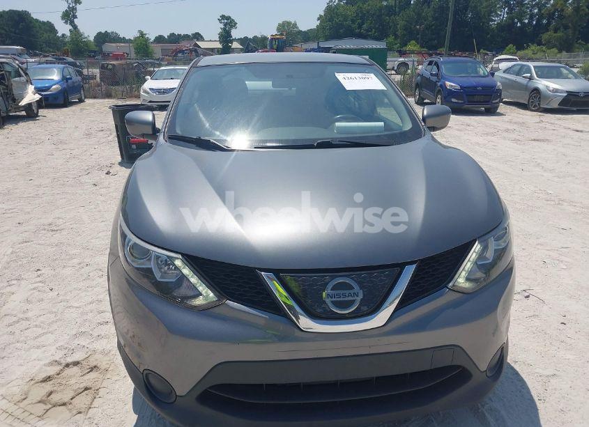 Photo 6 of 2019 Nissan Rogue SPORT S (VIN JN1BJ1CP0KW214378)