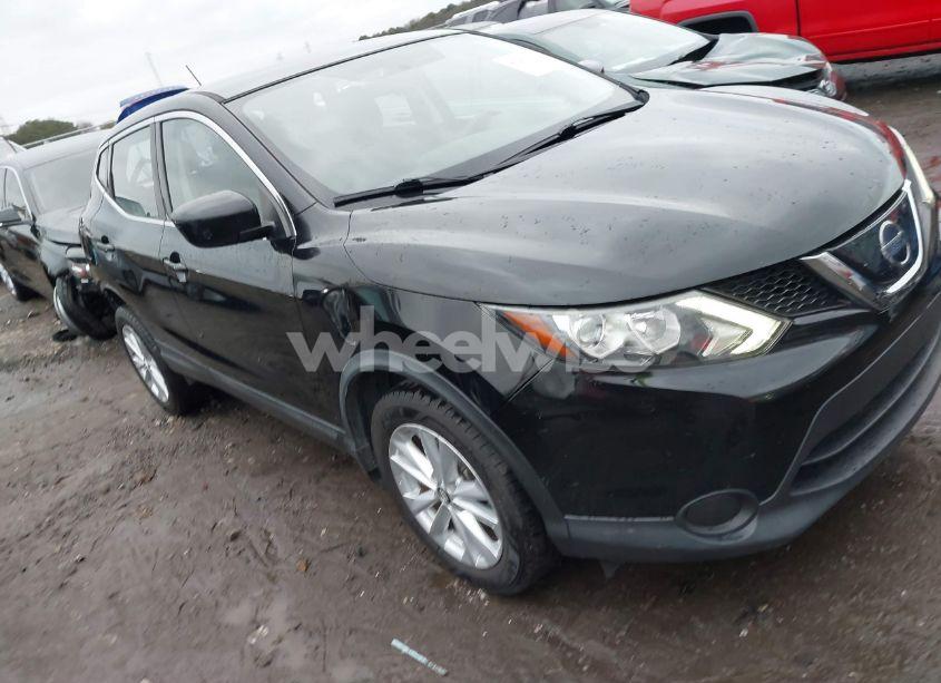 2019 Nissan Rogue SPORT S (VIN JN1BJ1CP0KW221945) main photo