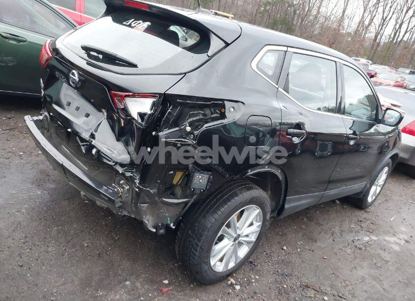 Photo 4 of 2019 Nissan Rogue SPORT S (VIN JN1BJ1CP0KW221945)