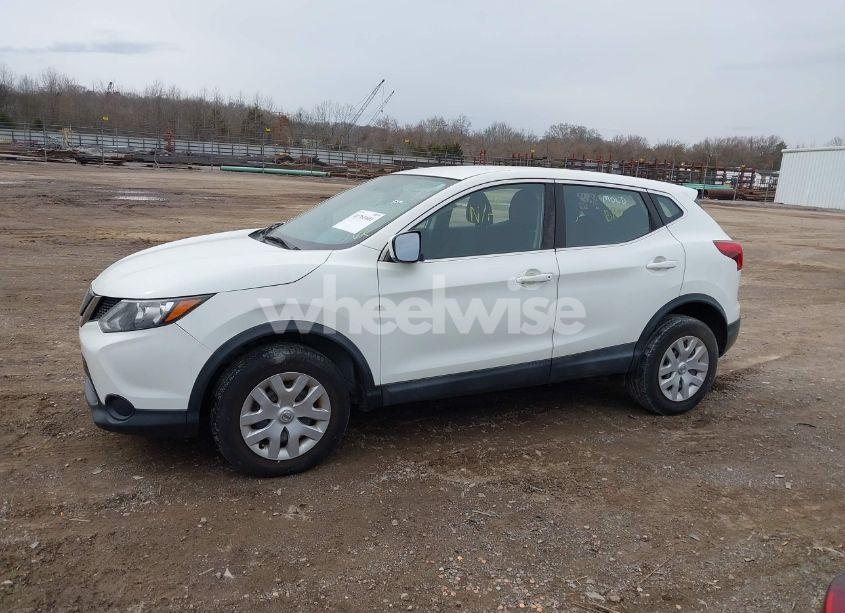 Photo 14 of 2019 Nissan Rogue SPORT S (VIN JN1BJ1CP0KW222383)