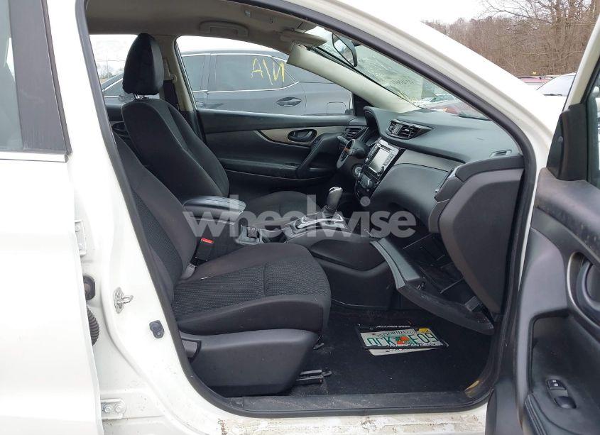 Photo 5 of 2019 Nissan Rogue SPORT S (VIN JN1BJ1CP0KW222383)