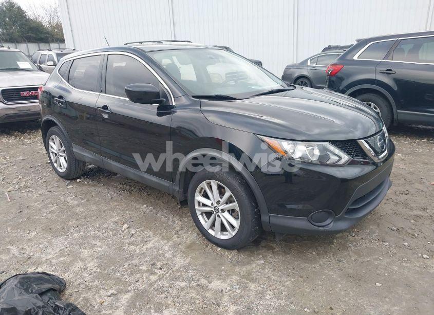 2019 Nissan Rogue SPORT S (VIN JN1BJ1CP0KW228698) main photo