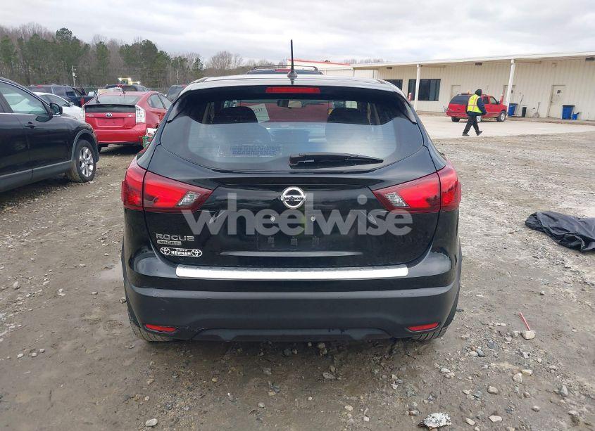 Photo 16 of 2019 Nissan Rogue SPORT S (VIN JN1BJ1CP0KW228698)