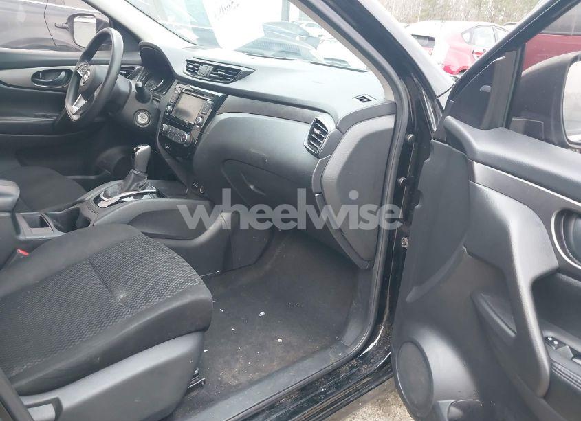 Photo 5 of 2019 Nissan Rogue SPORT S (VIN JN1BJ1CP0KW228698)