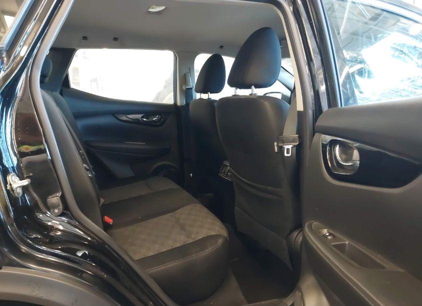 Photo 8 of 2019 Nissan Rogue SPORT SV (VIN JN1BJ1CP0KW235974)