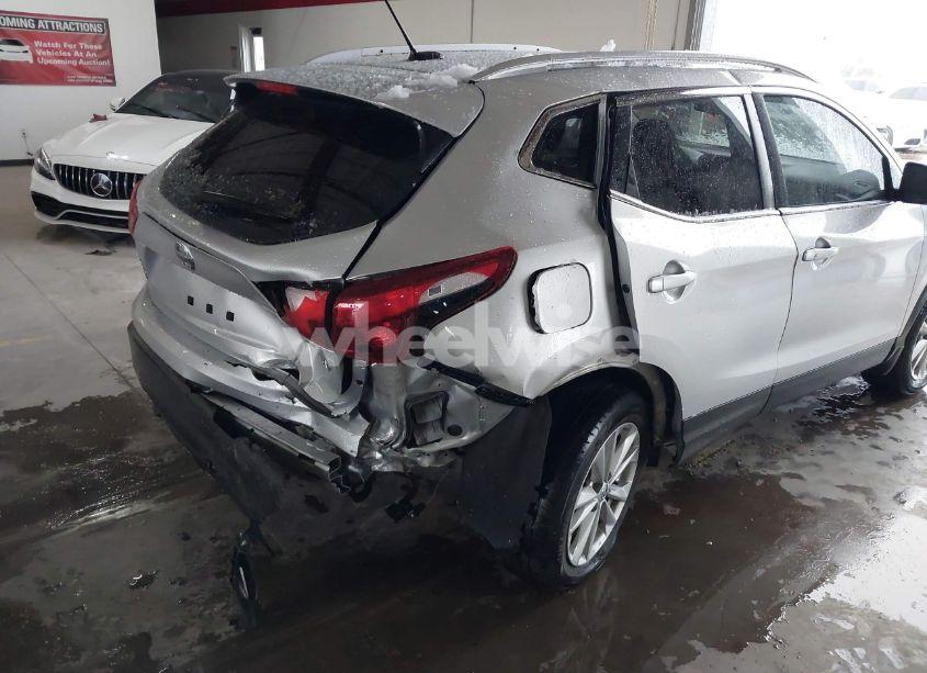 Photo 6 of 2017 Nissan Rogue SPORT SV (VIN JN1BJ1CP1HW013792)