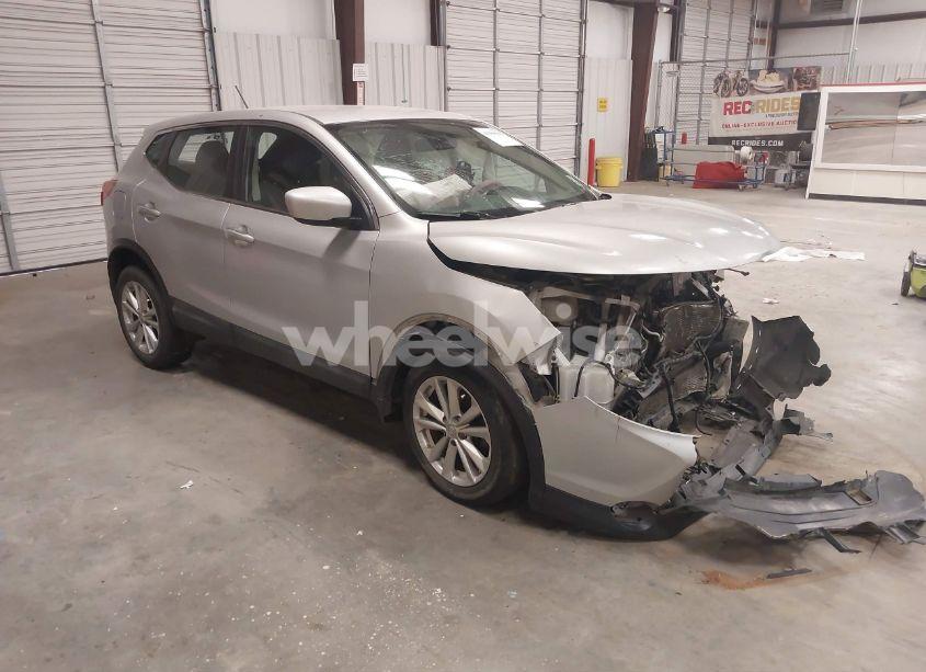 2017 Nissan Rogue SPORT S (VIN JN1BJ1CP1HW014179) main photo