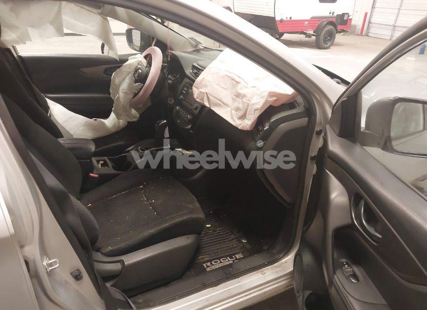 Photo 5 of 2017 Nissan Rogue SPORT S (VIN JN1BJ1CP1HW014179)