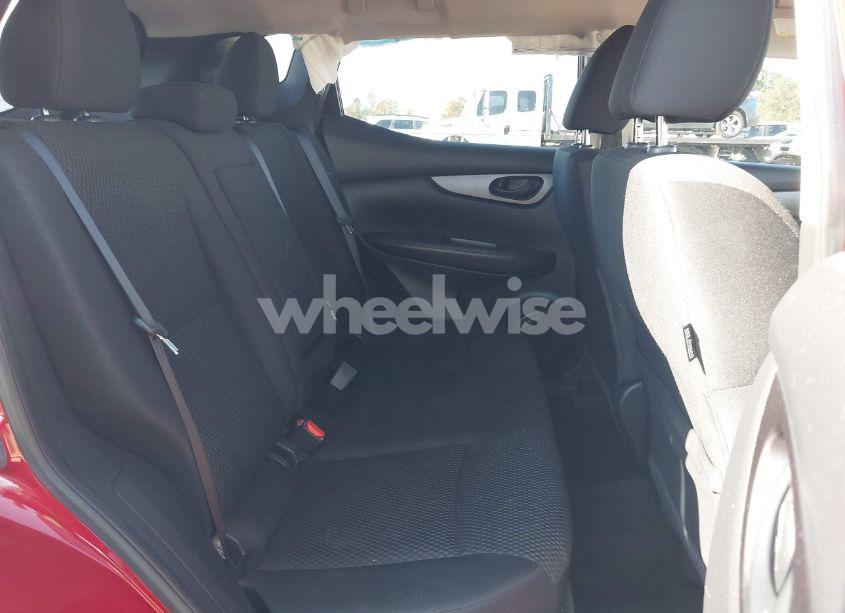 Photo 8 of 2017 Nissan Rogue SPORT S (VIN JN1BJ1CP1HW034853)