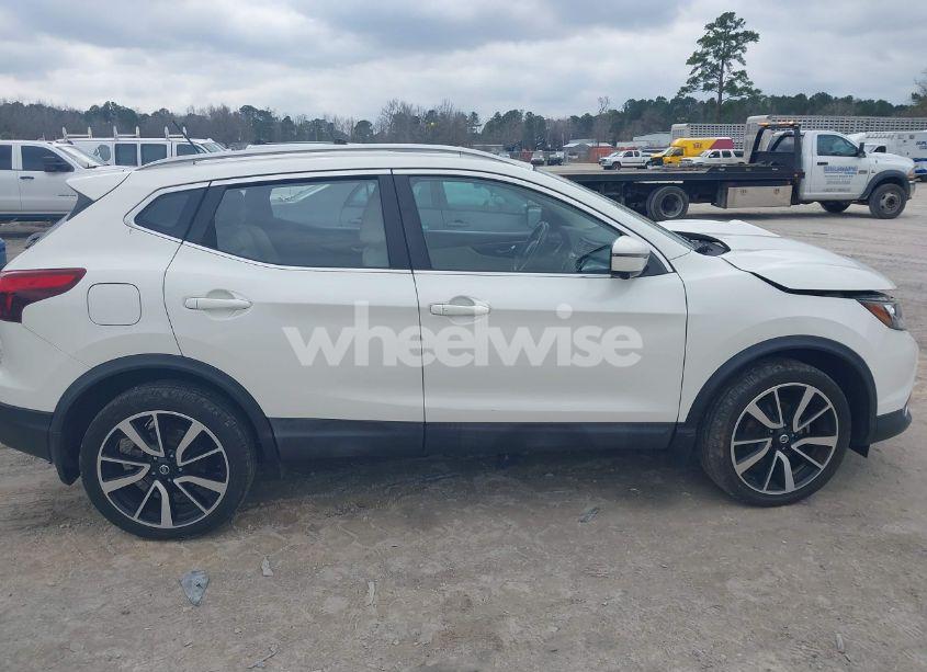 Photo 13 of 2018 Nissan Rogue SPORT SL (VIN JN1BJ1CP1JW102882)
