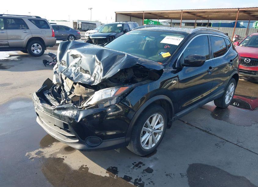 Photo 2 of 2018 Nissan Rogue SPORT SV (VIN JN1BJ1CP1JW152844)