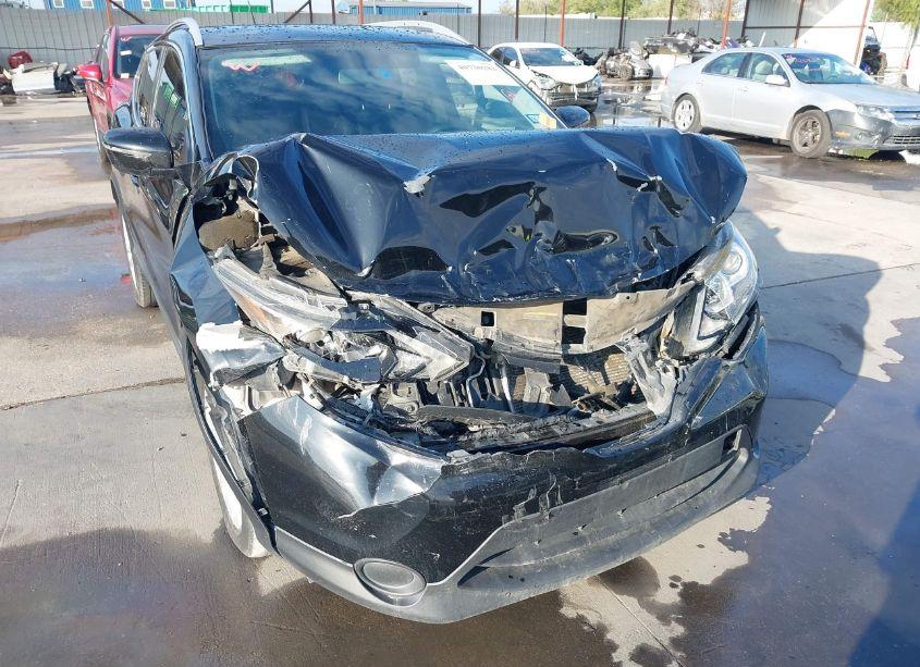 Photo 6 of 2018 Nissan Rogue SPORT SV (VIN JN1BJ1CP1JW152844)