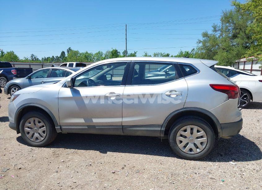 Photo 14 of 2018 Nissan Rogue SPORT S (VIN JN1BJ1CP1JW155386)