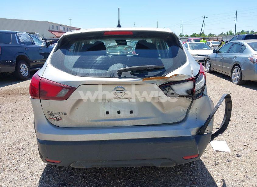Photo 16 of 2018 Nissan Rogue SPORT S (VIN JN1BJ1CP1JW155386)