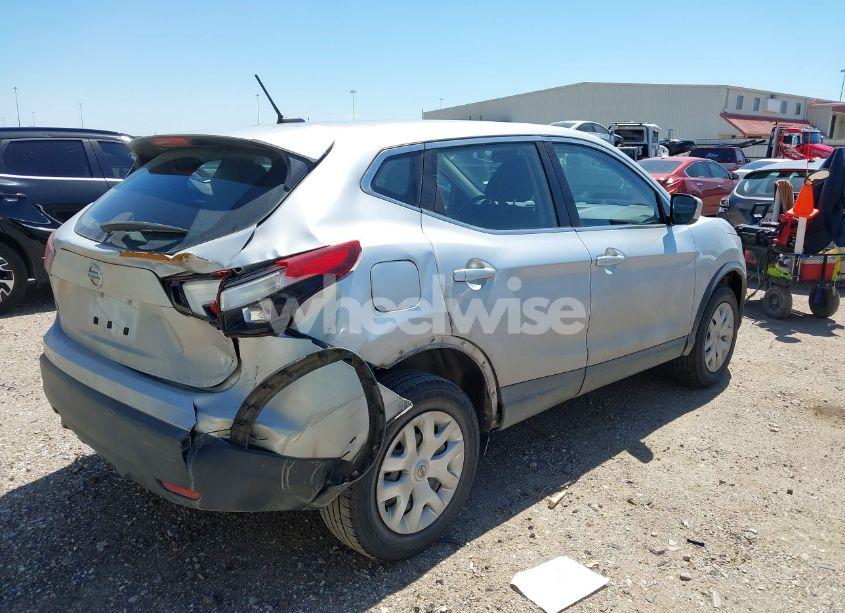 Photo 4 of 2018 Nissan Rogue SPORT S (VIN JN1BJ1CP1JW155386)