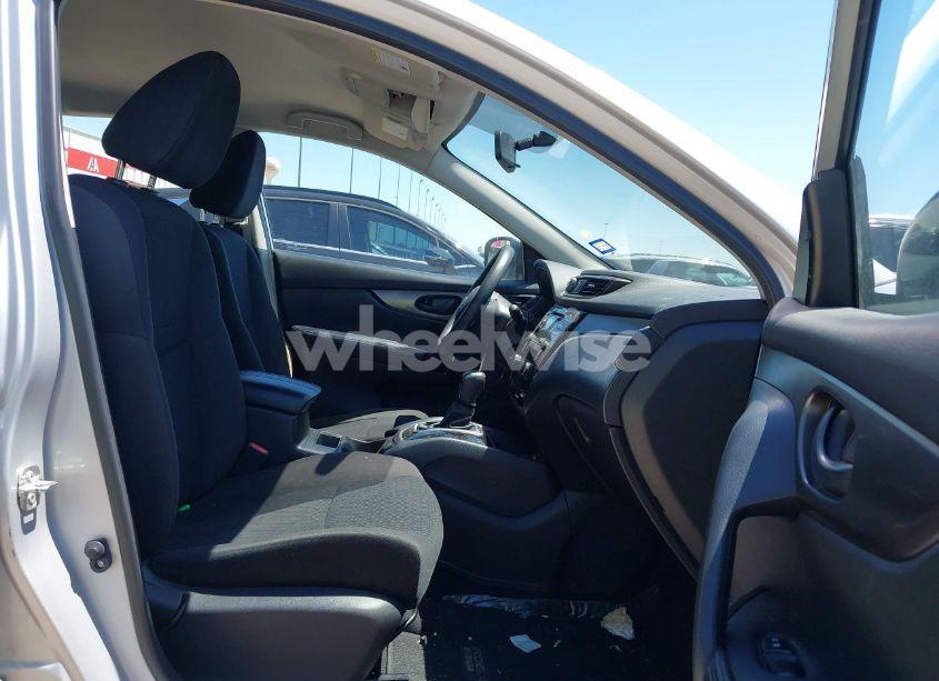 Photo 5 of 2018 Nissan Rogue SPORT S (VIN JN1BJ1CP1JW155386)