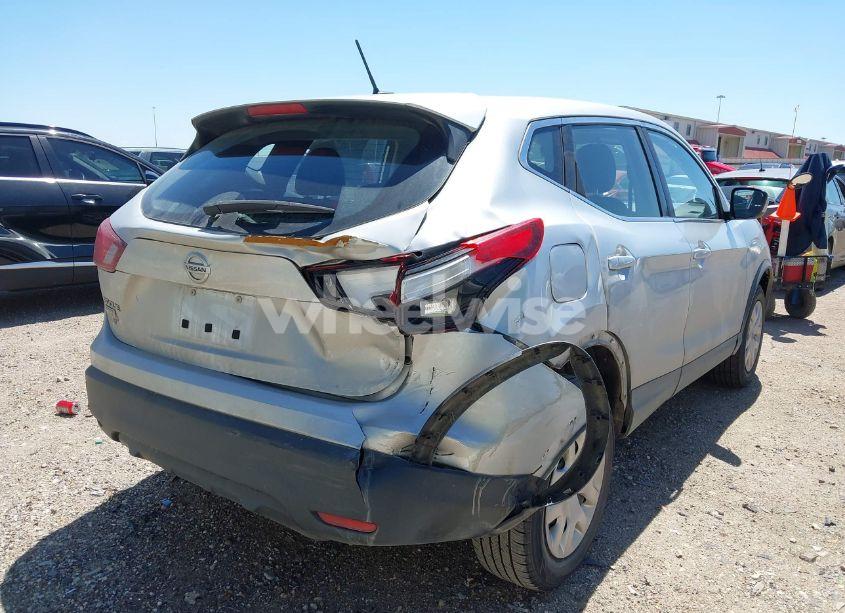 Photo 6 of 2018 Nissan Rogue SPORT S (VIN JN1BJ1CP1JW155386)