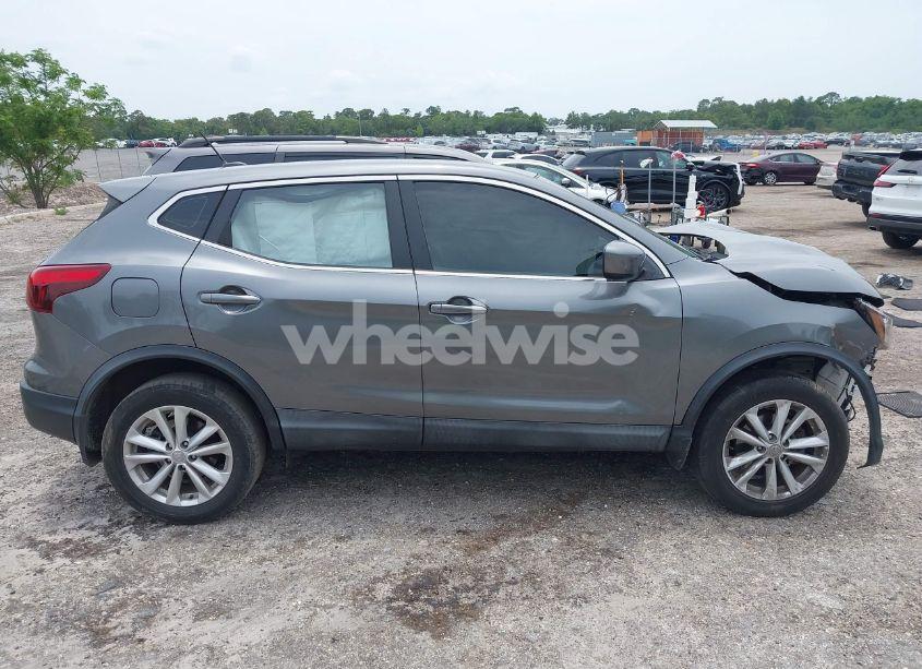 Photo 12 of 2018 Nissan Rogue SPORT S (VIN JN1BJ1CP1JW163603)