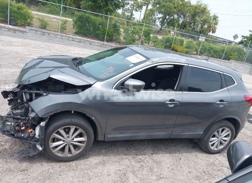 Photo 13 of 2018 Nissan Rogue SPORT S (VIN JN1BJ1CP1JW163603)