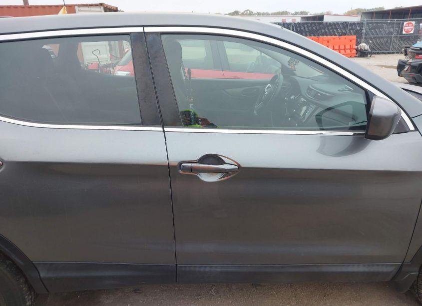 Photo 13 of 2018 Nissan Rogue SPORT S (VIN JN1BJ1CP1JW193491)