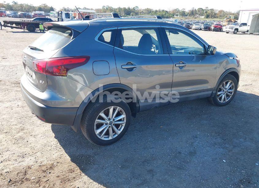 Photo 4 of 2019 Nissan Rogue SPORT SV (VIN JN1BJ1CP1KW216527)