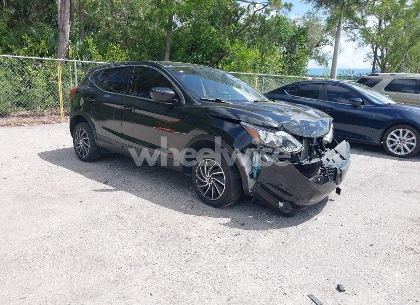 2019 Nissan Rogue SPORT S (VIN JN1BJ1CP1KW227768) main photo