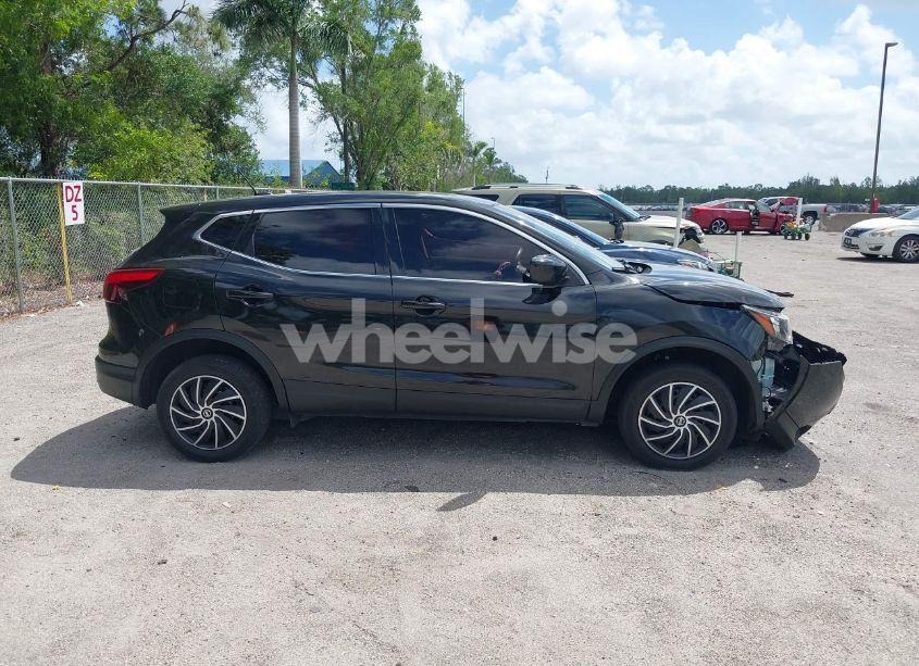 Photo 13 of 2019 Nissan Rogue SPORT S (VIN JN1BJ1CP1KW227768)