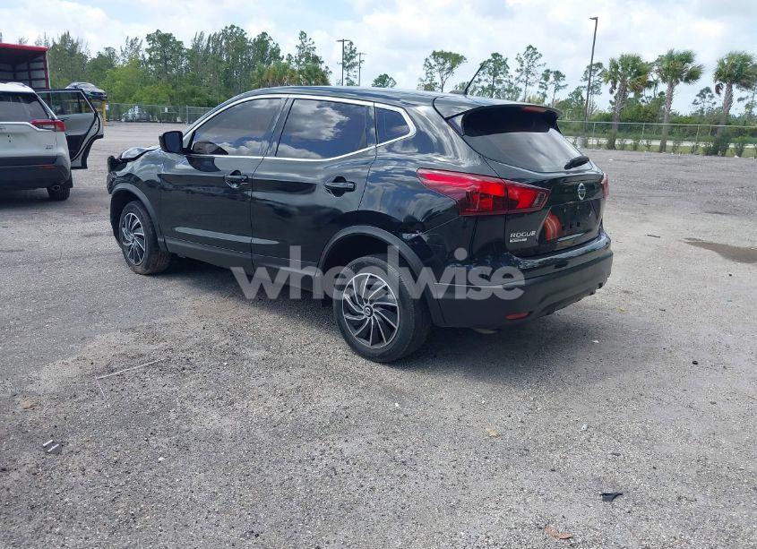 Photo 3 of 2019 Nissan Rogue SPORT S (VIN JN1BJ1CP1KW227768)