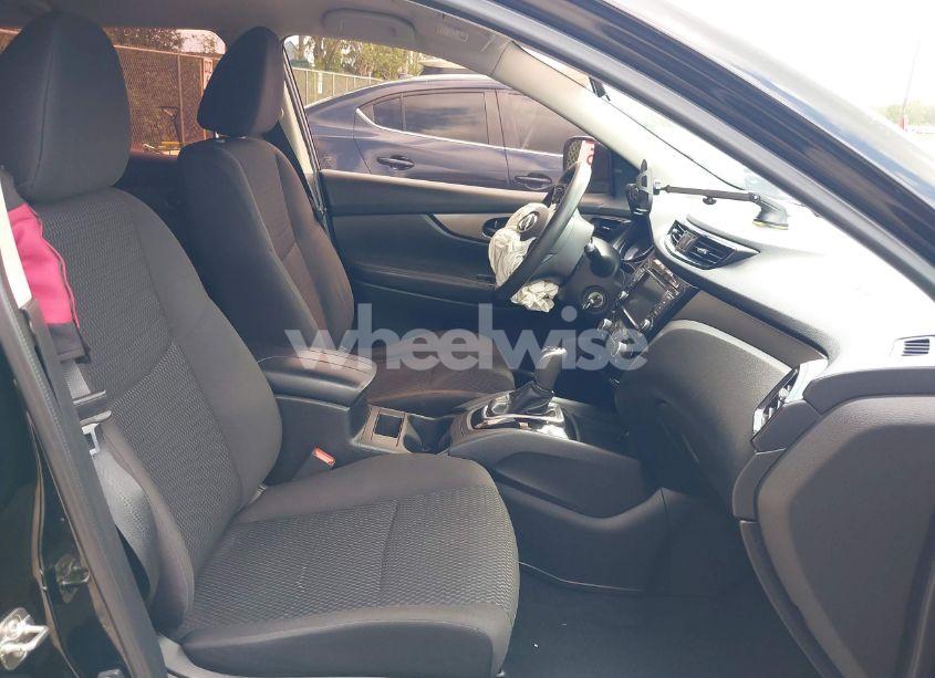 Photo 5 of 2019 Nissan Rogue SPORT S (VIN JN1BJ1CP1KW227768)