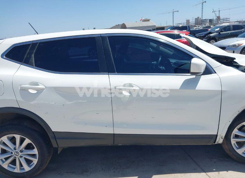 Photo 14 of 2019 Nissan Rogue SPORT S (VIN JN1BJ1CP1KW232503)