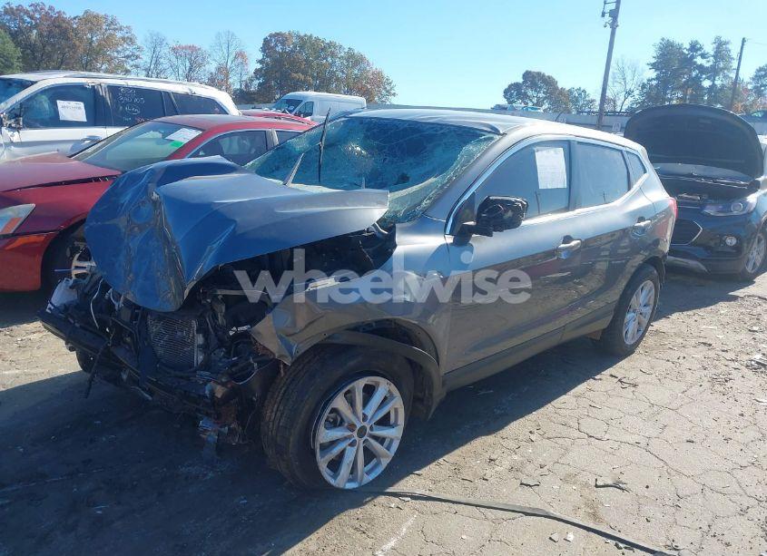 Photo 2 of 2019 Nissan Rogue SPORT S (VIN JN1BJ1CP1KW521977)