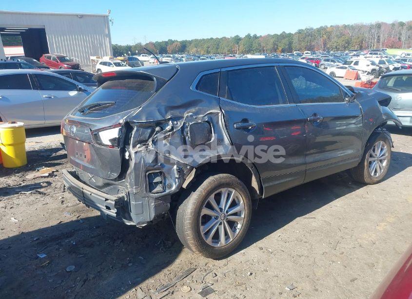 Photo 4 of 2019 Nissan Rogue SPORT S (VIN JN1BJ1CP1KW521977)