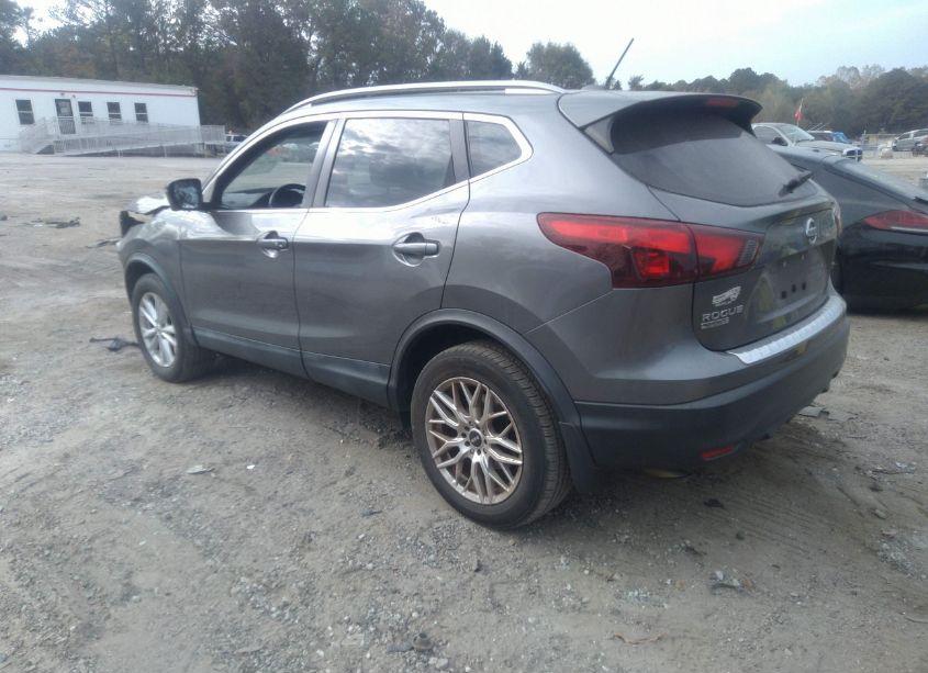 Photo 3 of 2017 Nissan Rogue SPORT SV (VIN JN1BJ1CP2HW012991)