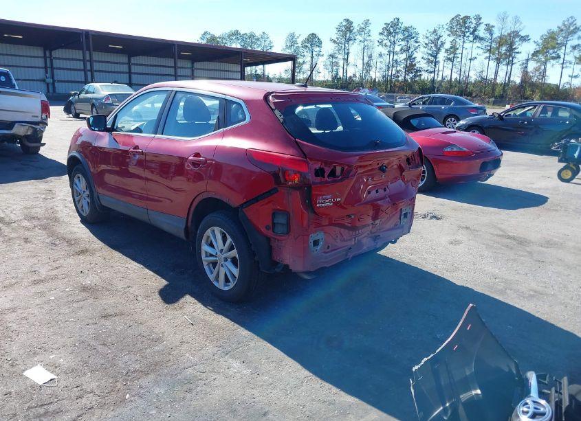 Photo 3 of 2017 Nissan Rogue SPORT S (VIN JN1BJ1CP2HW019164)