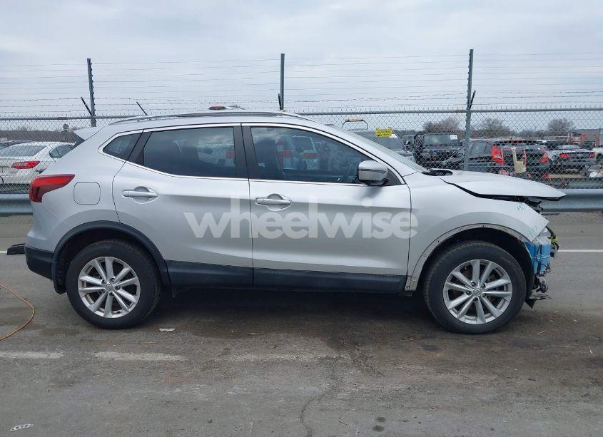 Photo 14 of 2017 Nissan Rogue SPORT SV (VIN JN1BJ1CP2HW019634)