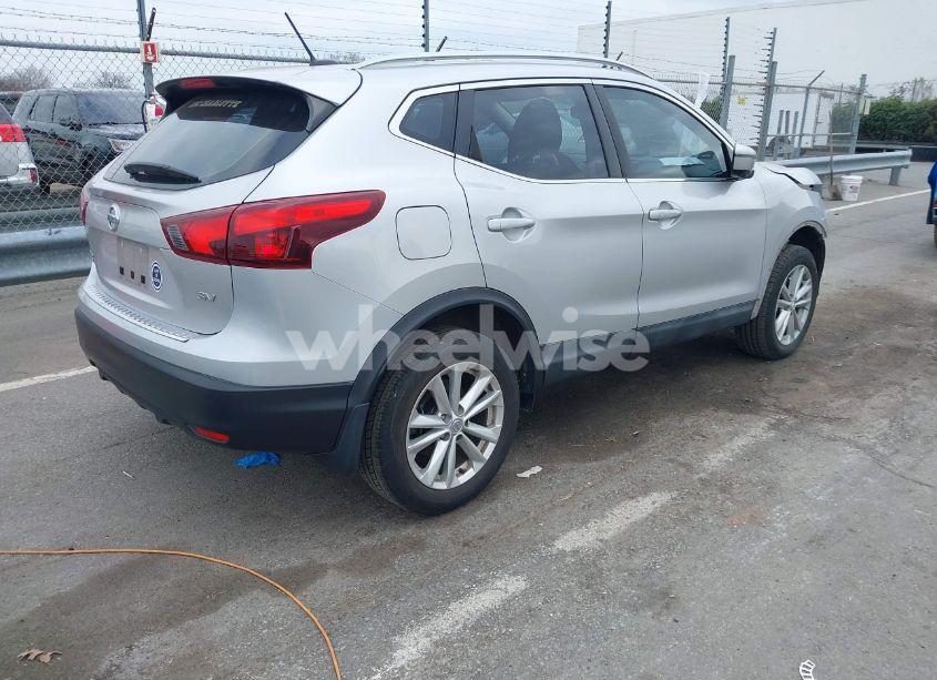 Photo 4 of 2017 Nissan Rogue SPORT SV (VIN JN1BJ1CP2HW019634)