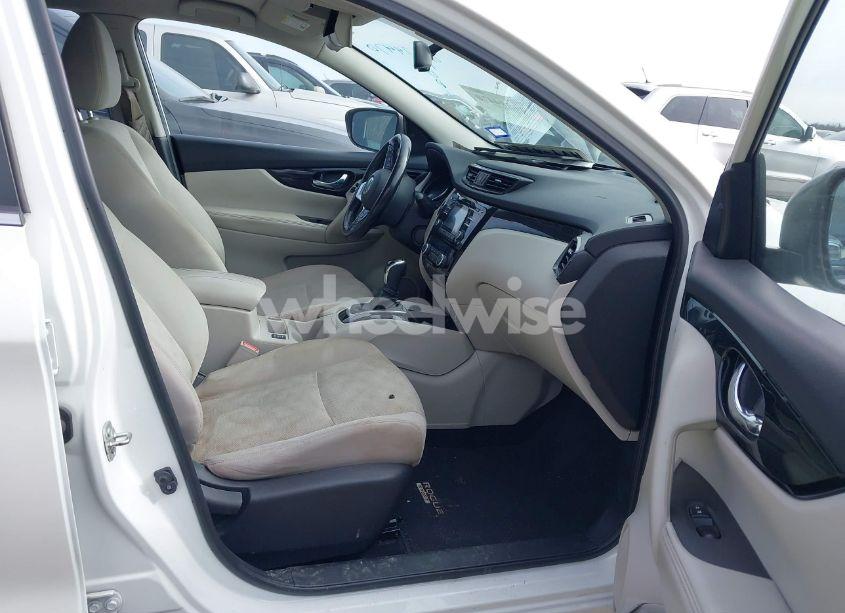 Photo 5 of 2018 Nissan Rogue SPORT SV (VIN JN1BJ1CP2JW186453)