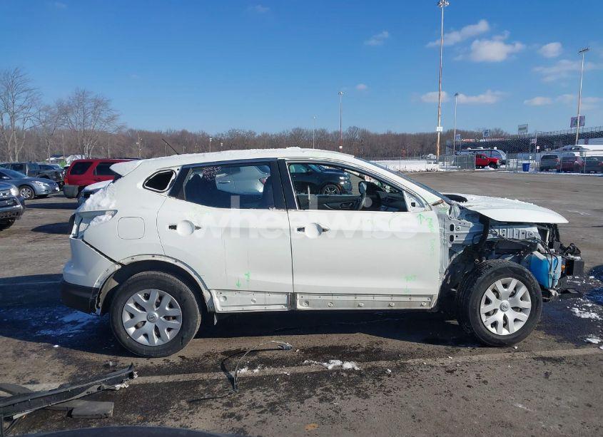 Photo 12 of 2019 Nissan Rogue SPORT S (VIN JN1BJ1CP2KW214270)