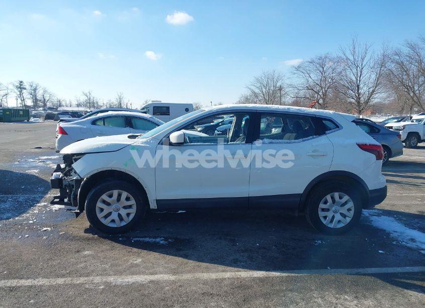 Photo 13 of 2019 Nissan Rogue SPORT S (VIN JN1BJ1CP2KW214270)