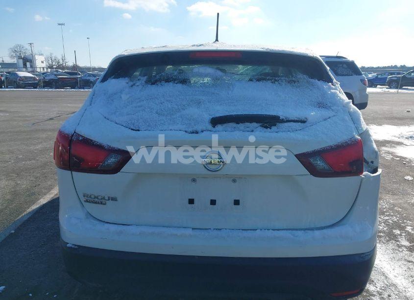 Photo 15 of 2019 Nissan Rogue SPORT S (VIN JN1BJ1CP2KW214270)
