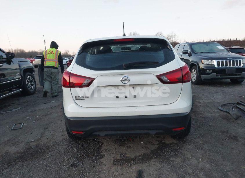 Photo 17 of 2019 Nissan Rogue SPORT S (VIN JN1BJ1CP2KW230422)