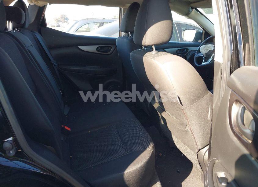 Photo 8 of 2019 Nissan Rogue SPORT S (VIN JN1BJ1CP2KW528243)