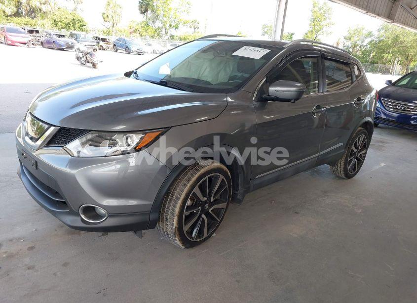 Photo 2 of 2017 Nissan Rogue SPORT SL (VIN JN1BJ1CP3HW004334)