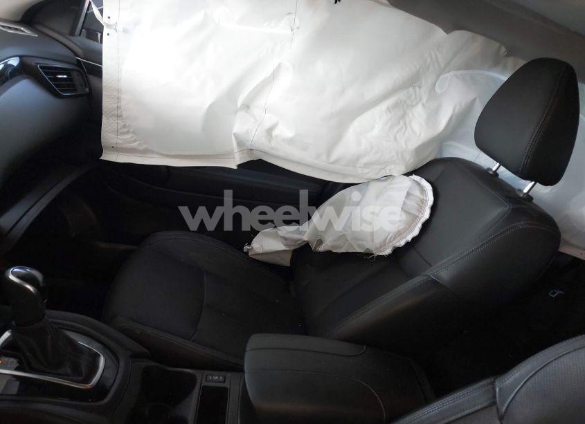 Photo 5 of 2017 Nissan Rogue SPORT SL (VIN JN1BJ1CP3HW004334)