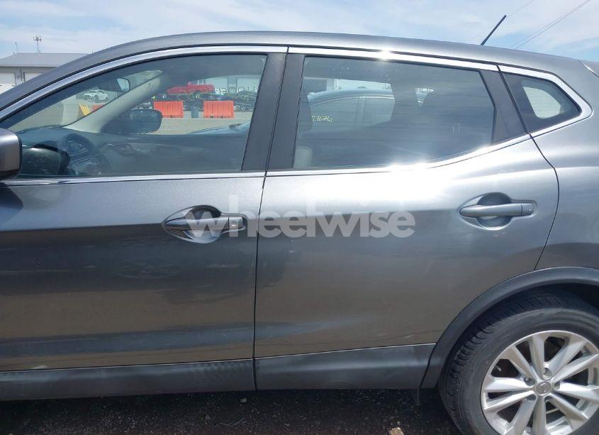 Photo 14 of 2017 Nissan Rogue SPORT S (VIN JN1BJ1CP3HW015236)